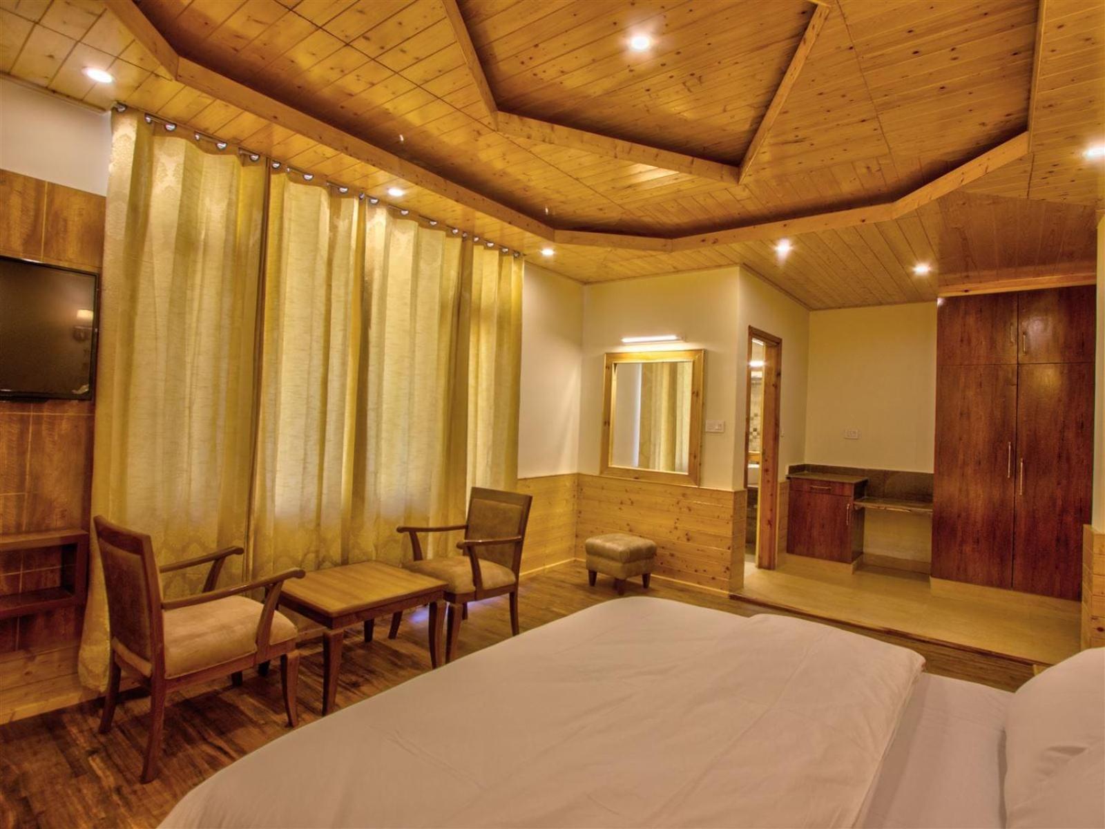 Golden Peak Manali Hotel - Manali (Himachal Pradesh) — Photos 2